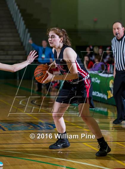 Thumbnail 1 in Floral Park Memorial vs. Rye (NYSPHSAA Class A Semifinal) photogallery.