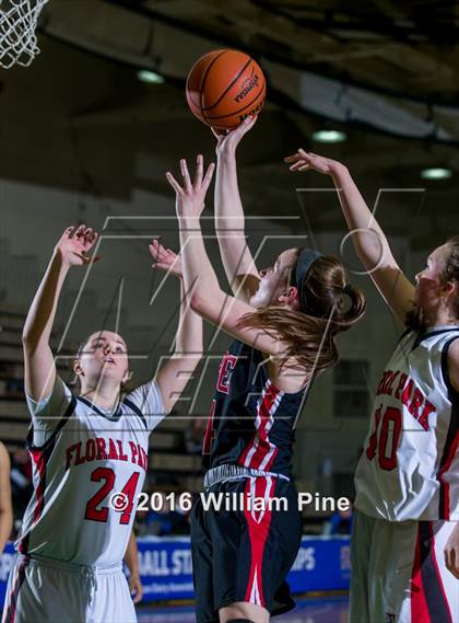 Thumbnail 3 in Floral Park Memorial vs. Rye (NYSPHSAA Class A Semifinal) photogallery.