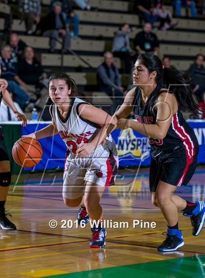 Thumbnail 2 in Floral Park Memorial vs. Rye (NYSPHSAA Class A Semifinal) photogallery.
