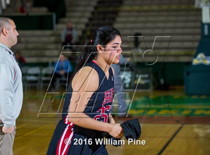 Thumbnail 2 in Floral Park Memorial vs. Rye (NYSPHSAA Class A Semifinal) photogallery.