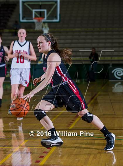 Thumbnail 3 in Floral Park Memorial vs. Rye (NYSPHSAA Class A Semifinal) photogallery.