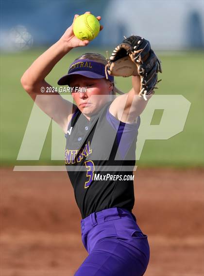 Thumbnail 3 in Chattanooga Central @ Soddy Daisy photogallery.