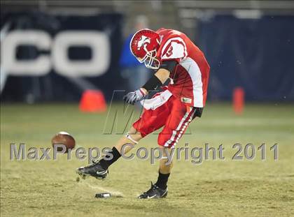 Thumbnail 3 in New Canaan vs. Masuk (CIAC Class L Final) photogallery.