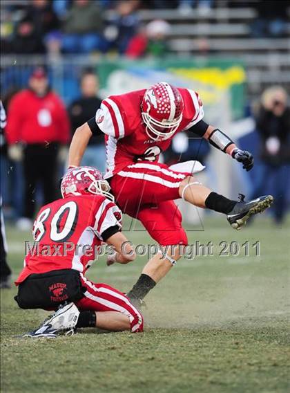 Thumbnail 3 in New Canaan vs. Masuk (CIAC Class L Final) photogallery.