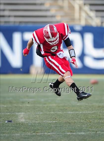 Thumbnail 1 in New Canaan vs. Masuk (CIAC Class L Final) photogallery.
