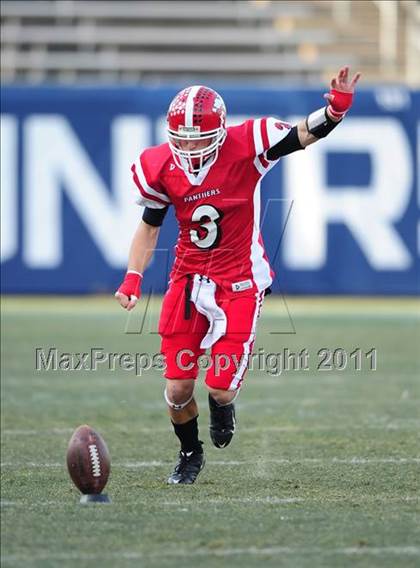 Thumbnail 2 in New Canaan vs. Masuk (CIAC Class L Final) photogallery.