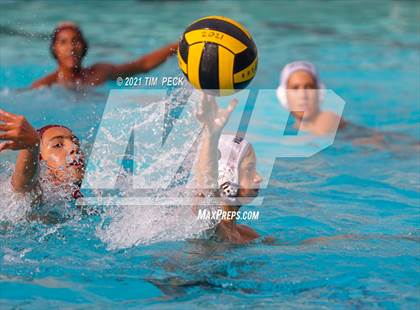 Thumbnail 2 in El Modena @ Villa Park photogallery.