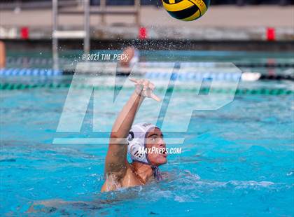Thumbnail 2 in El Modena @ Villa Park photogallery.