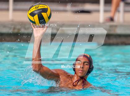 Thumbnail 3 in El Modena @ Villa Park photogallery.