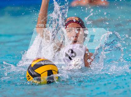 Thumbnail 2 in El Modena @ Villa Park photogallery.
