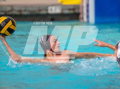 Thumbnail 2 in El Modena @ Villa Park photogallery.