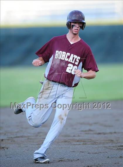 Thumbnail 3 in South Windsor vs. Shelton (CIAC Class LL Final) photogallery.