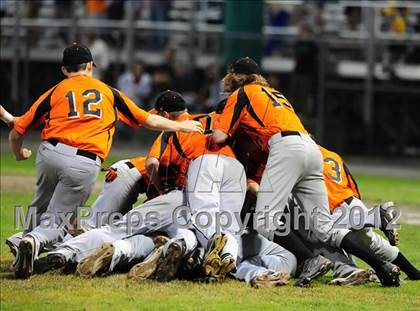 Thumbnail 2 in South Windsor vs. Shelton (CIAC Class LL Final) photogallery.