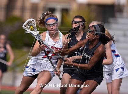 Thumbnail 1 in St. Ignatius vs. Archbishop Mitty photogallery.