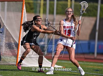Thumbnail 3 in St. Ignatius vs. Archbishop Mitty photogallery.