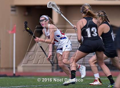 Thumbnail 2 in St. Ignatius vs. Archbishop Mitty photogallery.