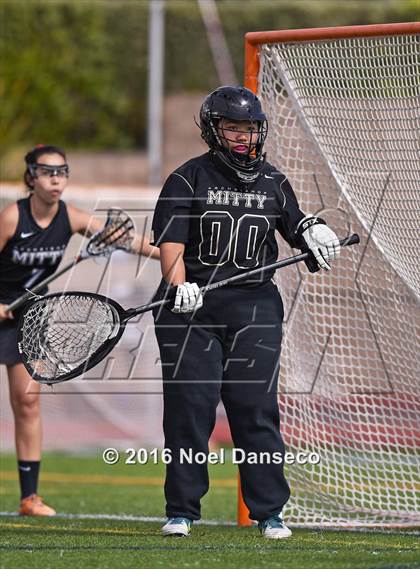 Thumbnail 3 in St. Ignatius vs. Archbishop Mitty photogallery.