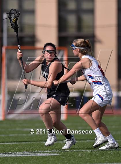 Thumbnail 2 in St. Ignatius vs. Archbishop Mitty photogallery.