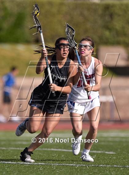 Thumbnail 1 in St. Ignatius vs. Archbishop Mitty photogallery.