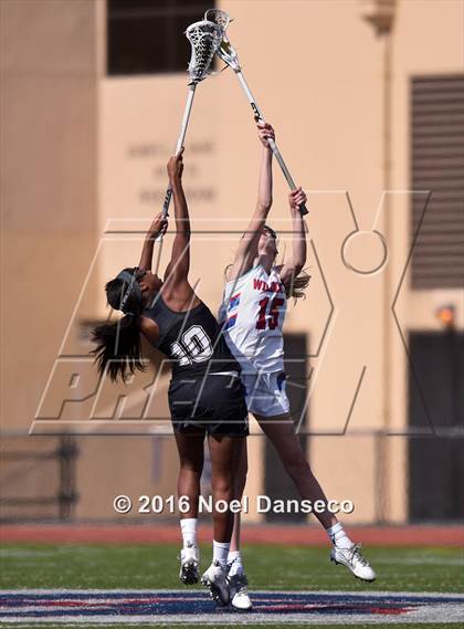 Thumbnail 1 in St. Ignatius vs. Archbishop Mitty photogallery.