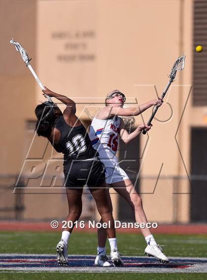 Thumbnail 2 in St. Ignatius vs. Archbishop Mitty photogallery.