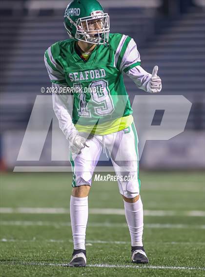Thumbnail 1 in West Hempstead vs. Seaford (NYSPHSAA Section 8 Conference 4 Semifinal) photogallery.