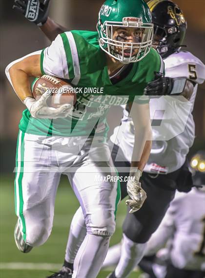 Thumbnail 3 in West Hempstead vs. Seaford (NYSPHSAA Section 8 Conference 4 Semifinal) photogallery.