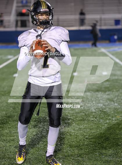Thumbnail 3 in West Hempstead vs. Seaford (NYSPHSAA Section 8 Conference 4 Semifinal) photogallery.