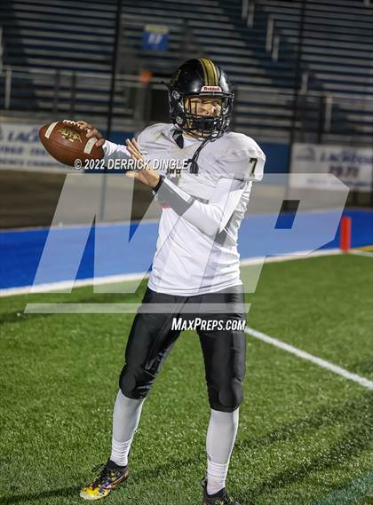 Thumbnail 2 in West Hempstead vs. Seaford (NYSPHSAA Section 8 Conference 4 Semifinal) photogallery.