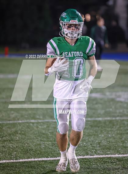 Thumbnail 2 in West Hempstead vs. Seaford (NYSPHSAA Section 8 Conference 4 Semifinal) photogallery.
