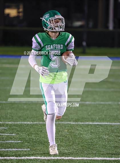 Thumbnail 3 in West Hempstead vs. Seaford (NYSPHSAA Section 8 Conference 4 Semifinal) photogallery.