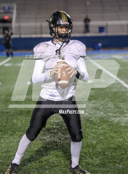 Thumbnail 1 in West Hempstead vs. Seaford (NYSPHSAA Section 8 Conference 4 Semifinal) photogallery.
