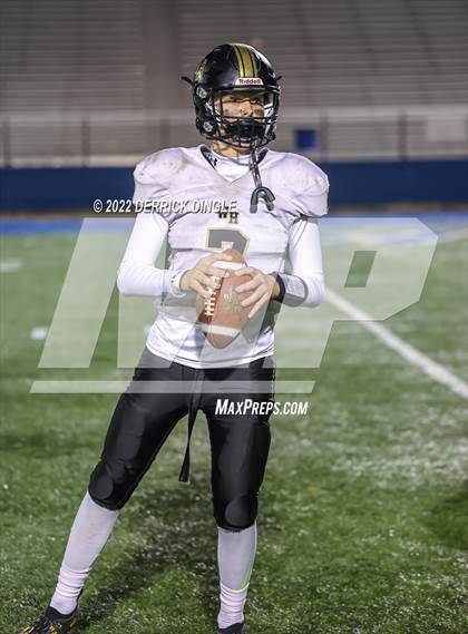 Thumbnail 2 in West Hempstead vs. Seaford (NYSPHSAA Section 8 Conference 4 Semifinal) photogallery.
