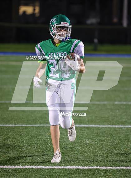 Thumbnail 3 in West Hempstead vs. Seaford (NYSPHSAA Section 8 Conference 4 Semifinal) photogallery.