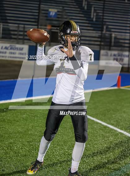 Thumbnail 3 in West Hempstead vs. Seaford (NYSPHSAA Section 8 Conference 4 Semifinal) photogallery.