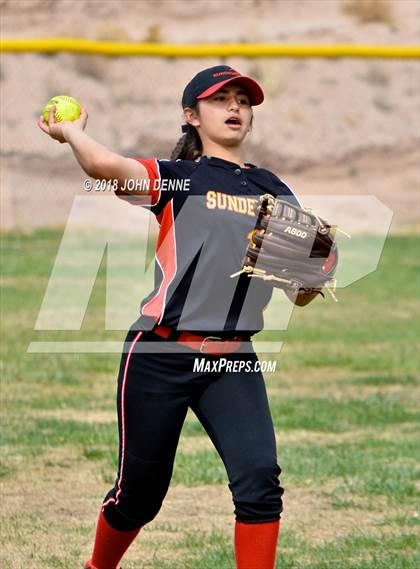 Thumbnail 2 in Del Norte @ Espanola Valley photogallery.