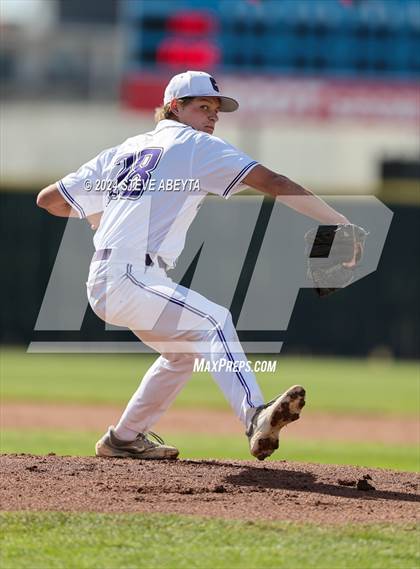 Thumbnail 2 in Horizon vs. Fort Collins (CHSAA 5A First Round Consolation) photogallery.