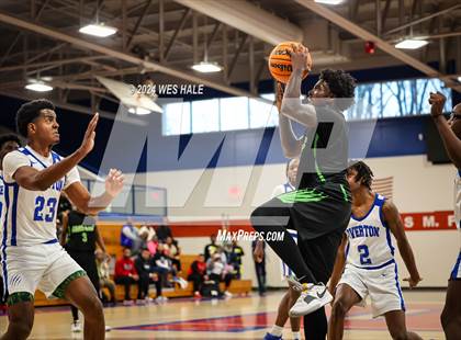 Thumbnail 3 in Hillcrest vs Overton (Memphis Hoopfest) photogallery.
