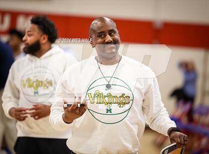 Thumbnail 2 in Hillcrest vs Overton (Memphis Hoopfest) photogallery.