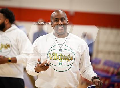 Thumbnail 3 in Hillcrest vs Overton (Memphis Hoopfest) photogallery.