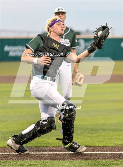 Thumbnail 2 in Midway vs. Prosper (UIL Baseball 6A D1 Semifinal Game 3) photogallery.