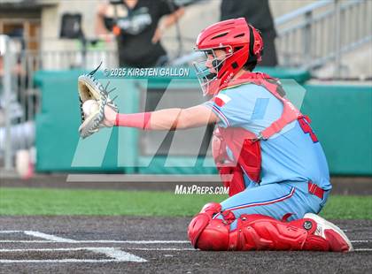 Thumbnail 2 in Midway vs. Prosper (UIL Baseball 6A D1 Semifinal Game 3) photogallery.