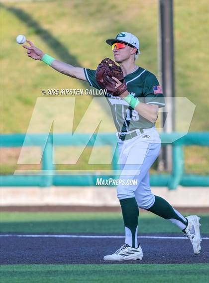 Thumbnail 3 in Midway vs. Prosper (UIL Baseball 6A D1 Semifinal Game 3) photogallery.