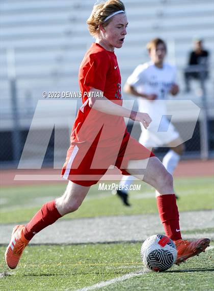 Thumbnail 1 in Burlingame vs. Saint Francis (Sunnyvale Christmas Cup) photogallery.