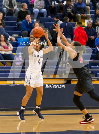 Thumbnail 1 in Little Elm vs. Liberty (5A Region 2 Bi-District Playoff) photogallery.