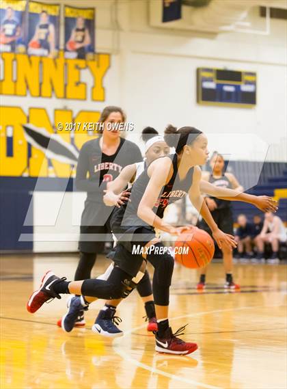 Thumbnail 1 in Little Elm vs. Liberty (5A Region 2 Bi-District Playoff) photogallery.
