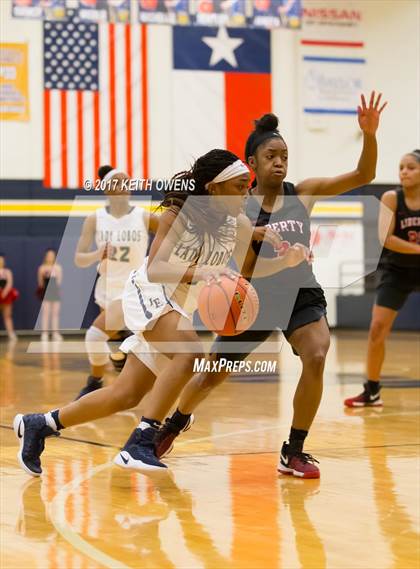 Thumbnail 1 in Little Elm vs. Liberty (5A Region 2 Bi-District Playoff) photogallery.