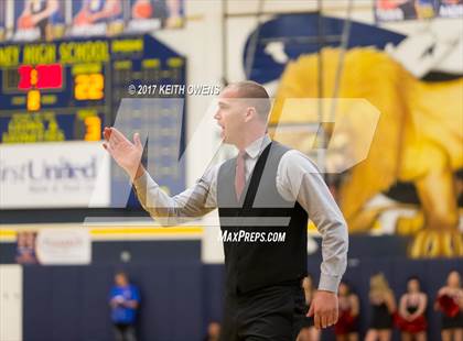 Thumbnail 3 in Little Elm vs. Liberty (5A Region 2 Bi-District Playoff) photogallery.
