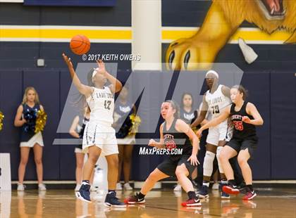 Thumbnail 2 in Little Elm vs. Liberty (5A Region 2 Bi-District Playoff) photogallery.