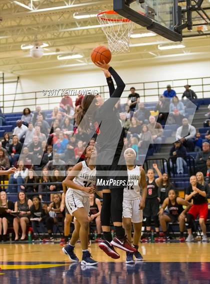 Thumbnail 1 in Little Elm vs. Liberty (5A Region 2 Bi-District Playoff) photogallery.